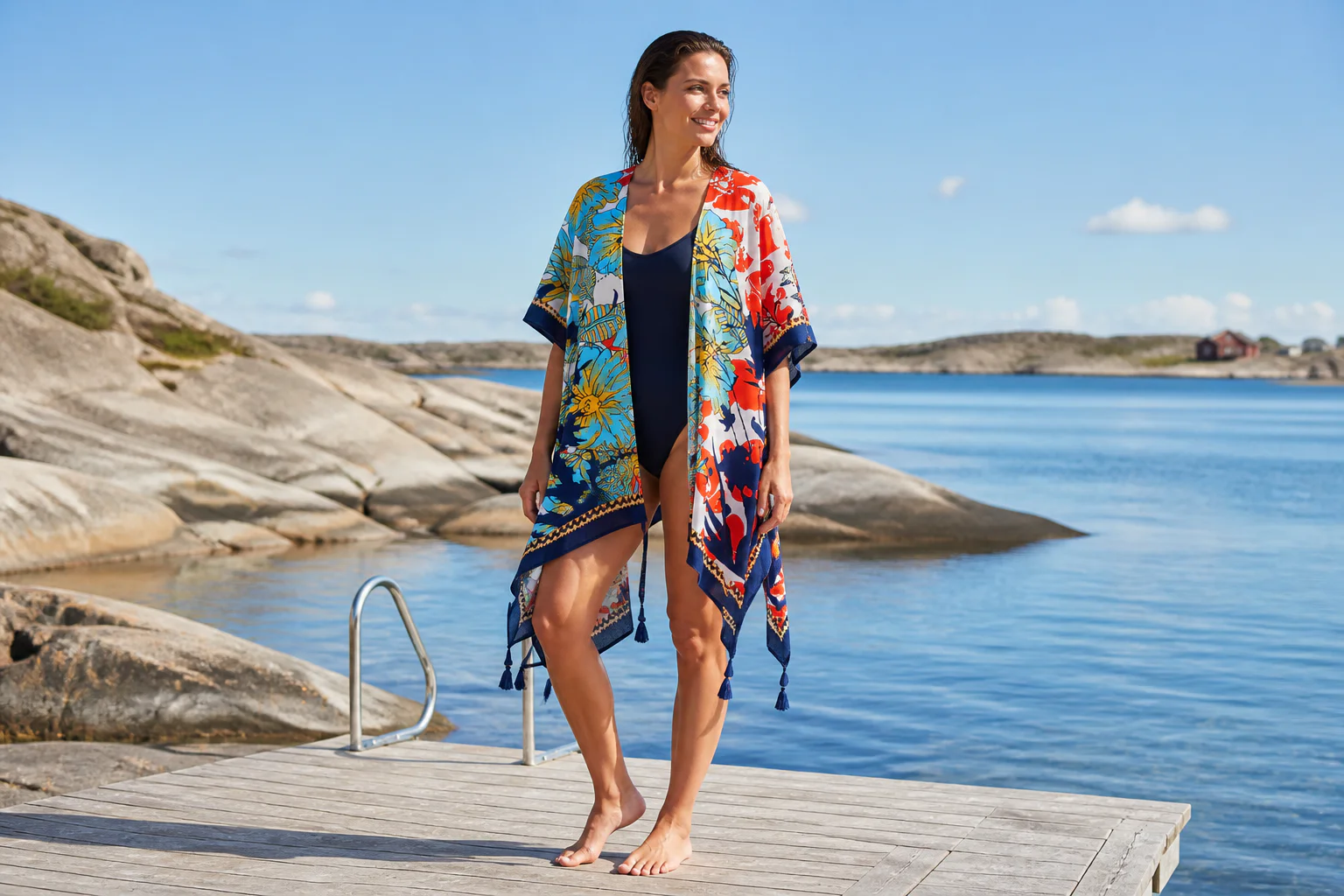 Kvinne med Stor blomst strandkjole